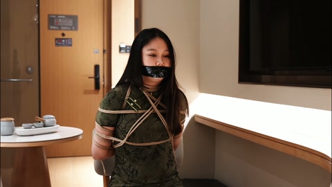暗夜之恶 二 （上集） 两姐妹被持刀歹徒入室捆绑勒索钱财 第12张