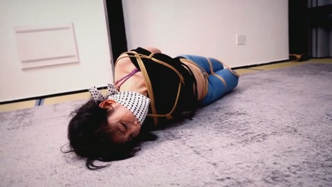 紧缚实验室7-并腿驷马 纯挣扎 第12张