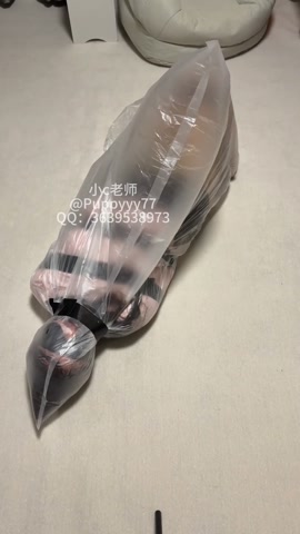 职业装肉丝 挑战全包塑料袋极限呼吸和波波呗双重折磨 第12张